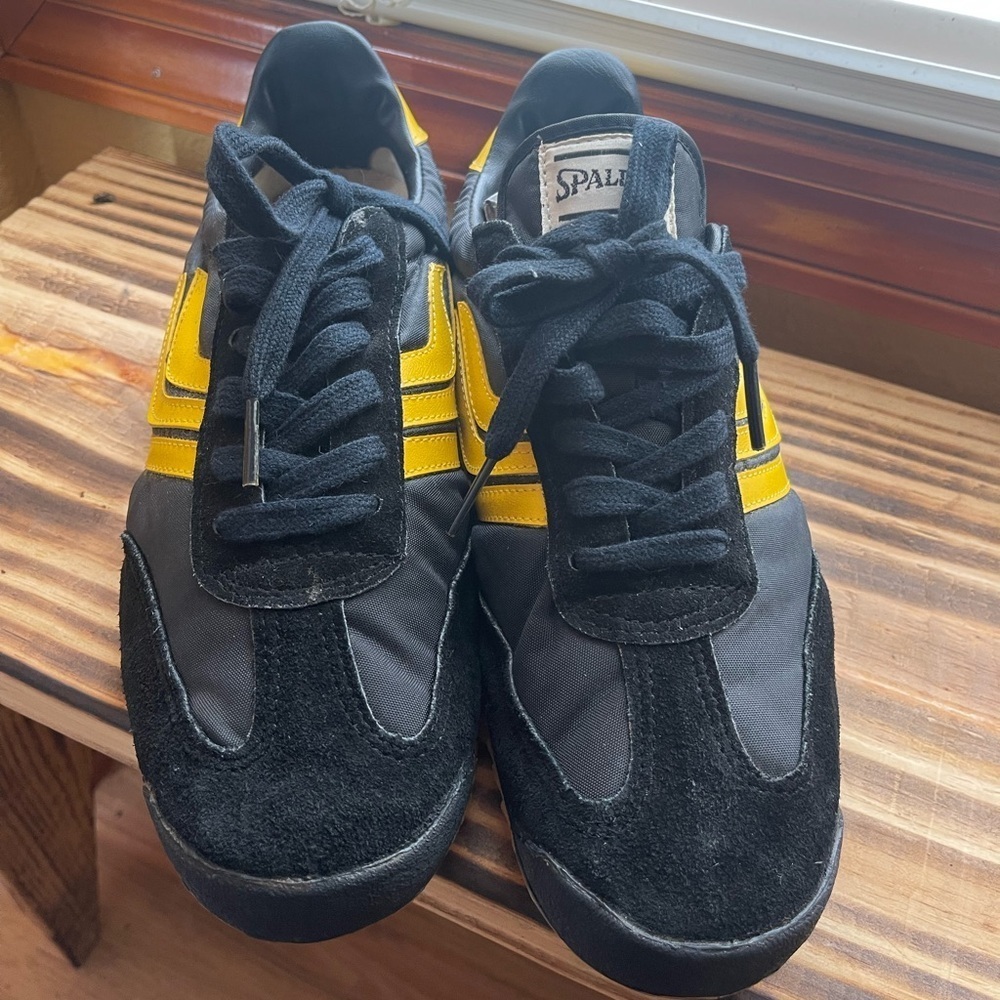 Vintage Deadstock Spalding Black and Yellow Sneakers Retro Design